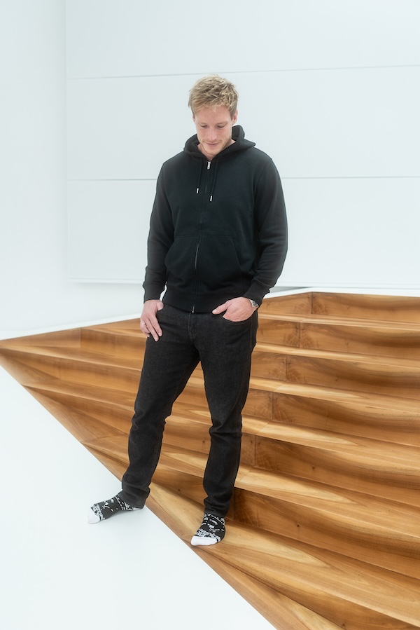 mikina černá švarcplán