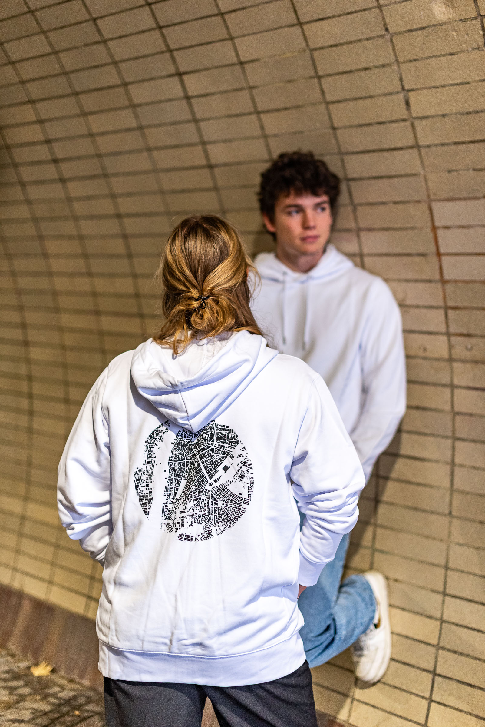 Unisex mikina edice Švarcplán Prahy, bílá - Obrázek 14