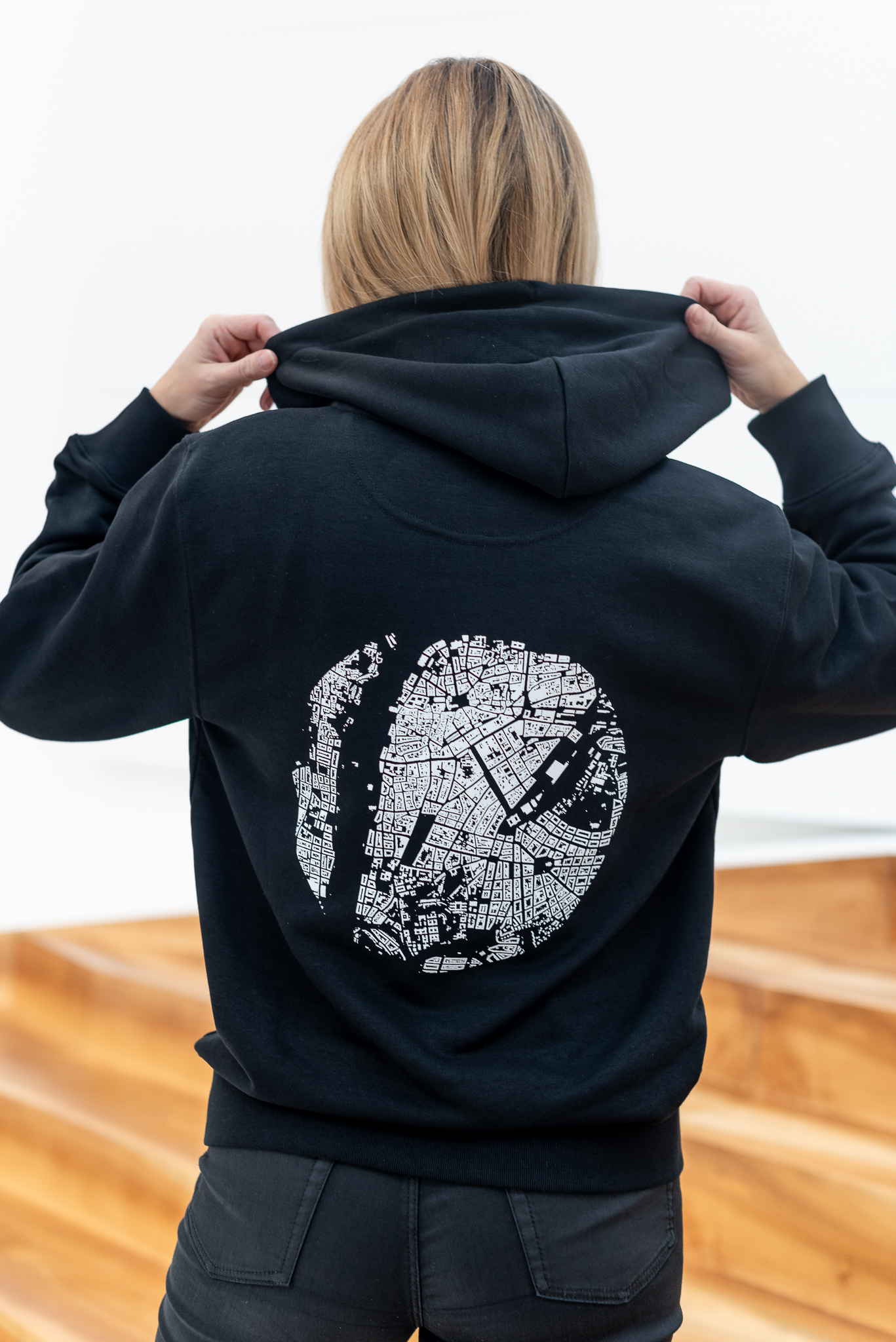 mikina švarcplán prahy černá