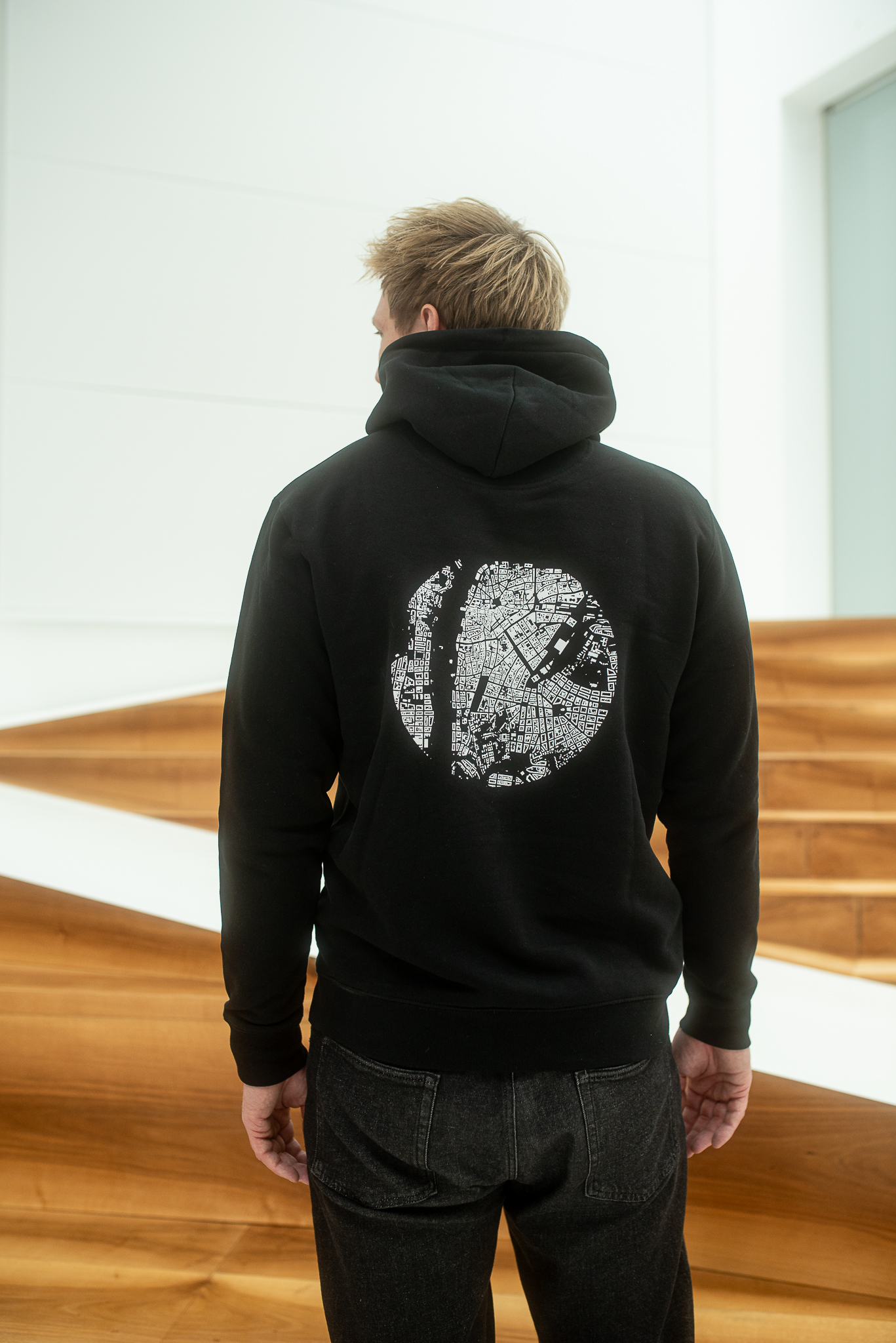 mikina švarcplán prahy černá